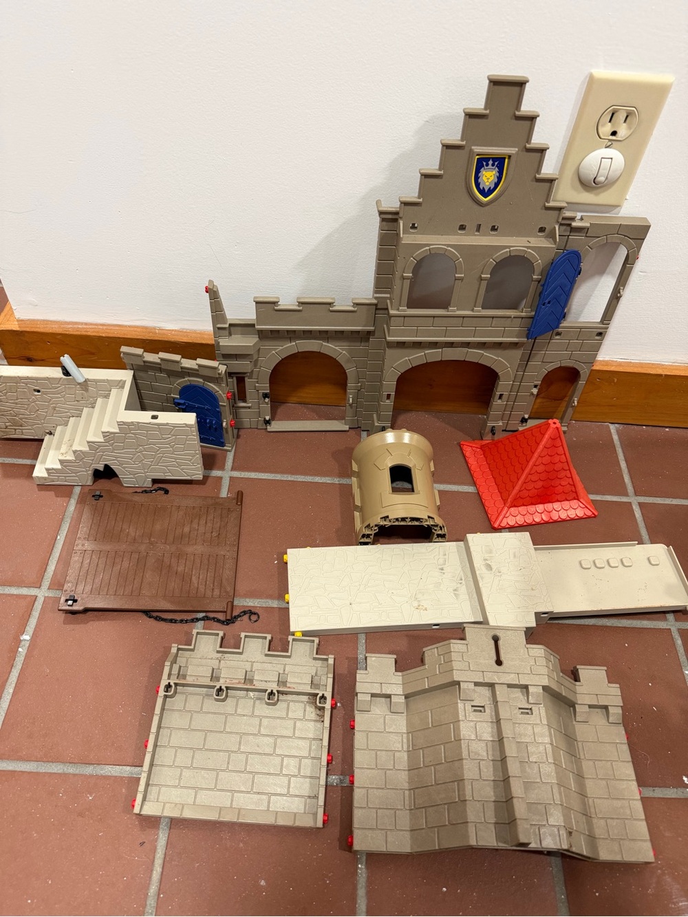 Playmobile castle set. - Picture 3 of 5
